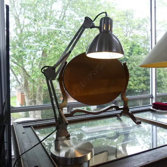 MODERN ANGLEPOISE LAMP