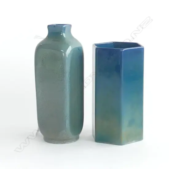 2 SMALL ROYAL DOULTON TITANIAN VASES H.145mm