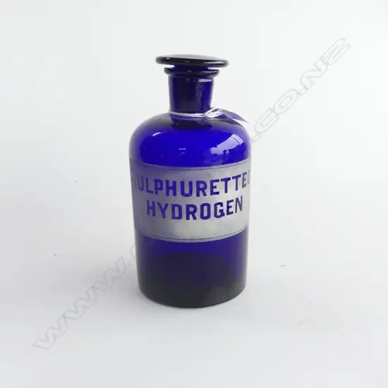 OLD BLUE GLASS CHEMIST'S BOTTLE 'SULPHURETTE HYDROGEN' H.155mm