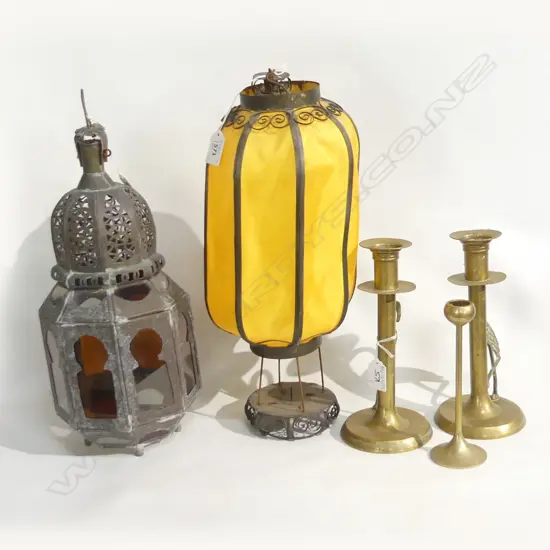 PR BRASS FLAMINGO CANDLE STICKS + 1 OTHER + CHINESE & MOROCCAN LANTERNS H.400mm
