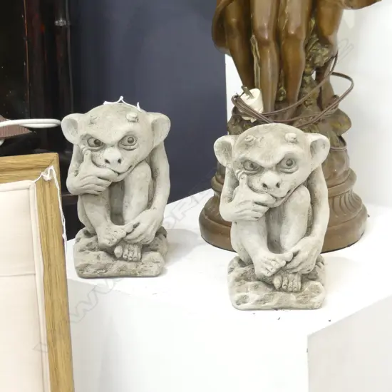 PR CONCRETE GARDEN SMALL GREMLINS