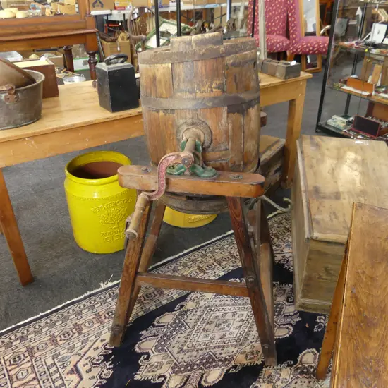 ANTIQUE BARREL CHURN BY BY G. LLEWELLIN SONS HAVERFORDWEST ENGLAND H.1110mm
