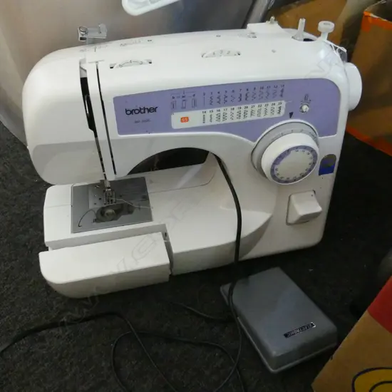 OLD BROTHER SEWING MACHINE