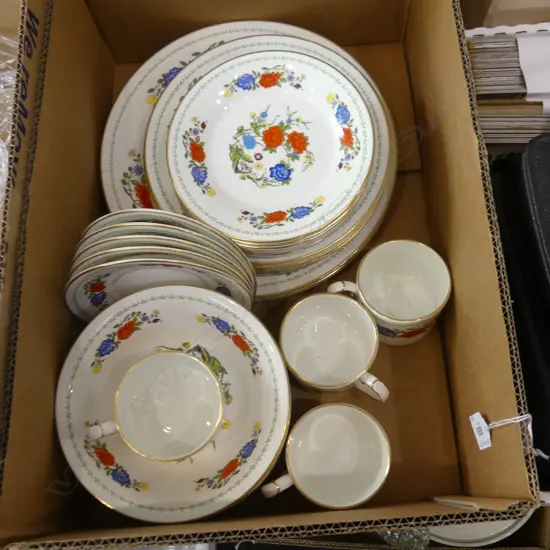 AYNSLEY 33PC PART DINNER SERVICE FAMILLE ROSE PAT