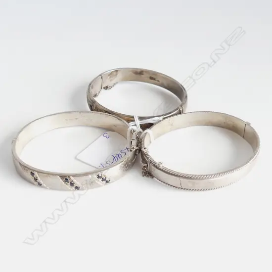 3 SILVER GEM SET HINGED BANGLES 53gms