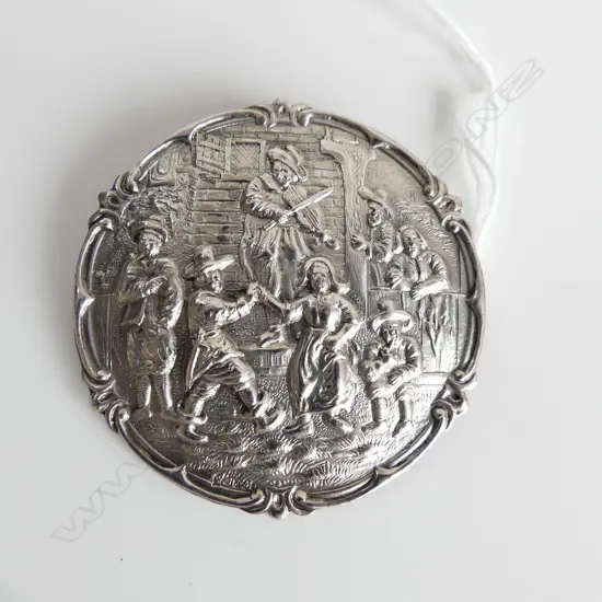 LG VINTAGE EUROPEAN SILVER BROOCH, DIA 72mm, 13.7GMS