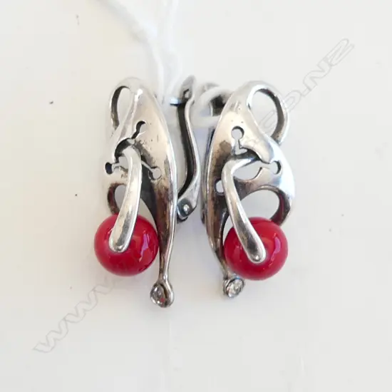 UNUSUAL SILVER & RED BEAD DROP EARRINGS