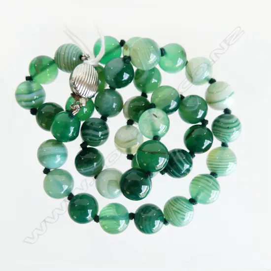 BANDED GREEN ONYX BEAD NECKLACE, 925 SILVER CLASP