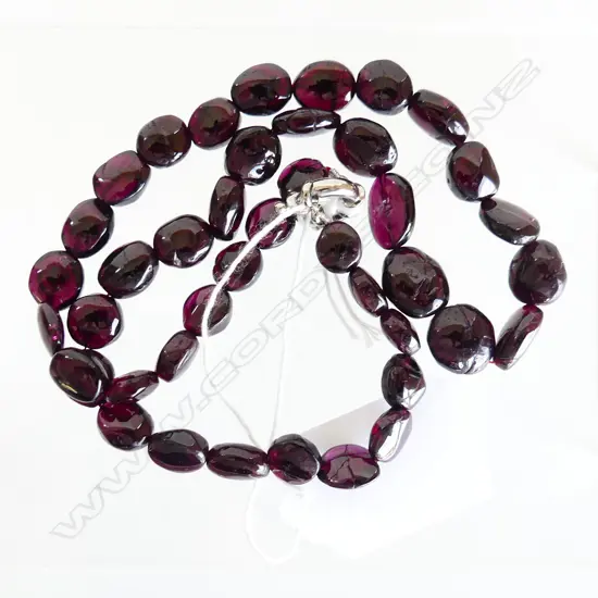 GARNET BEAD NECKLACE, 925 SILVER CLASP