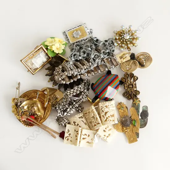 ASST. COSTUME JEWELLERY