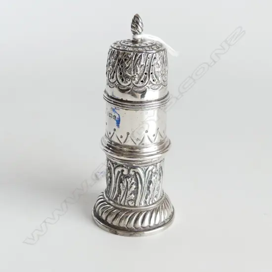 STG SILVER SUGAR SIFTER, H. 107mm 65gms