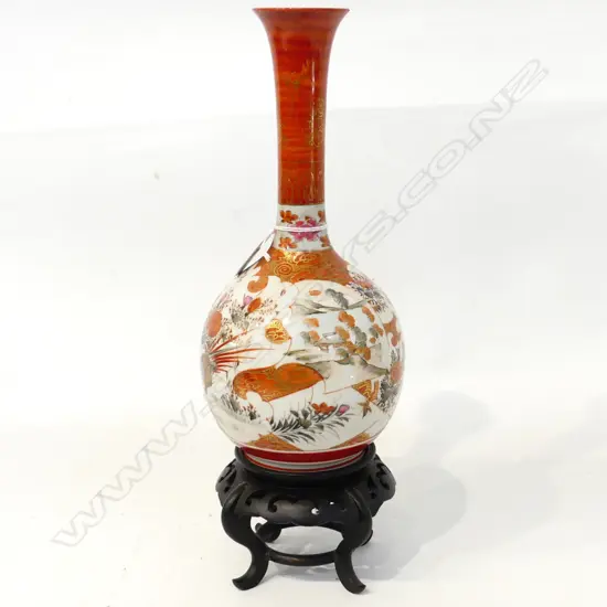 JAPANESE KUTANI VASE ON STAND H.335mm