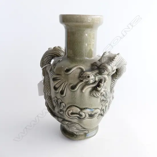 GLAZED ORIENTAL VASE w. DRAGON HANDLES H.240mm