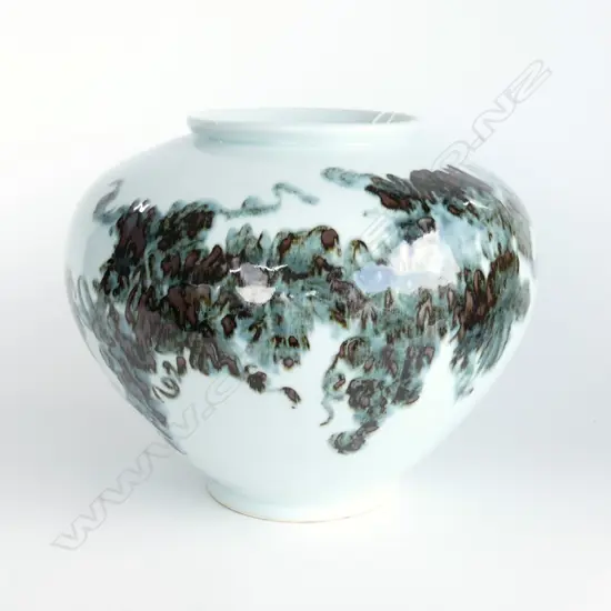 LG CHINESE SIGNED VASE H.300mm / 350mm dia