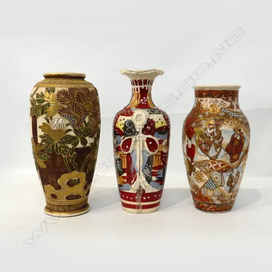 3 VINTAGE SATSUMA VASES. H. 270, 240, 265mm