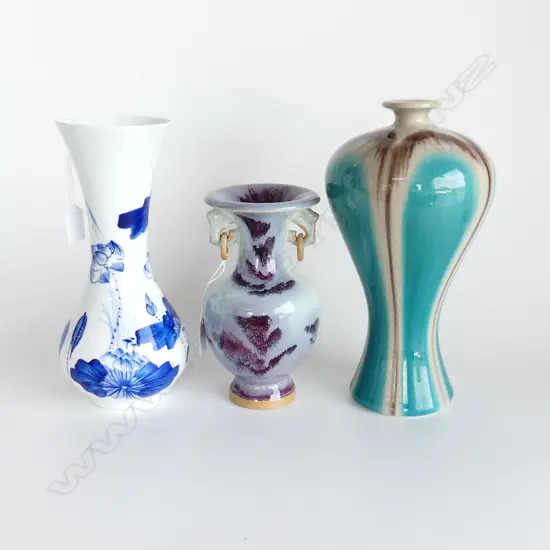 3 CHINESE VASES; B/W, CAPTURED HANDLES, BLUE GLAZE H.290mm