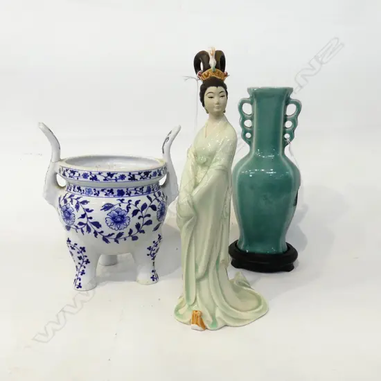 3 PCES ORIENTAL CERAMICS; B/W BURNER (REPAIR), CELADON VASE, FIGURE H.300mm
