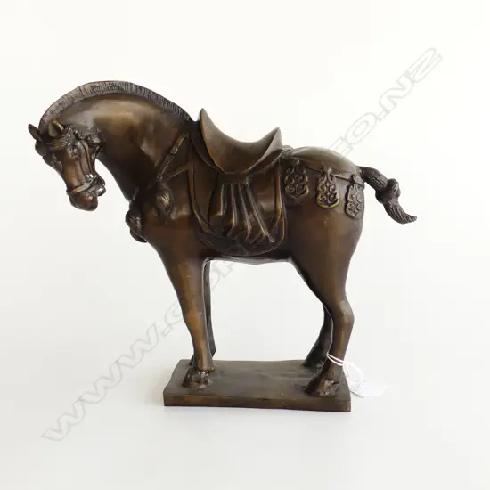 BRONZE TANG STYLE WAR HORSE, L. 280mm