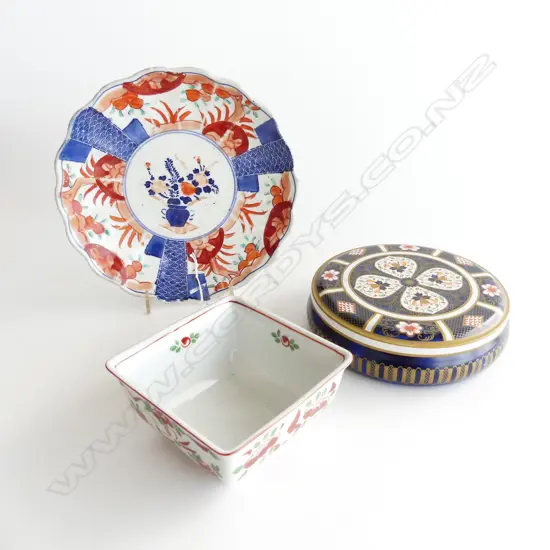 3 ORIENTAL PCS; IMARI TIN, OLD IMARI PLATE (DIA 210mm) & DISH WITH BIRD (120x120mm)