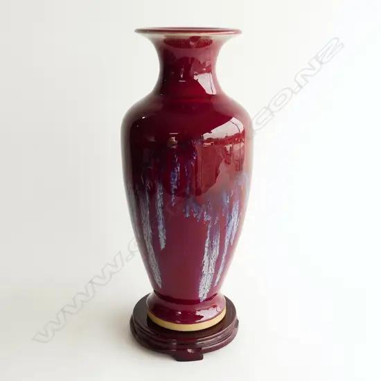 CHINESE VASE, RED GLAZE ON STAND H.370mm