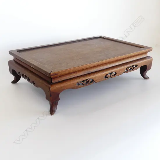ORIENTAL WOODEN DISPLAY STAND 450x305x130mm