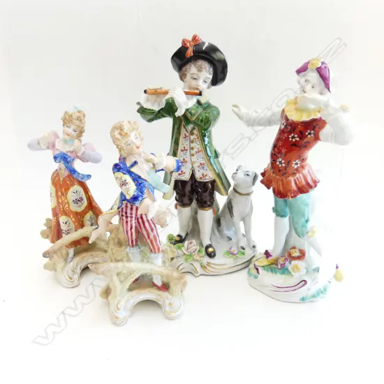 4 ANTIQUE PORCELAIN FIGURES H.170mm...