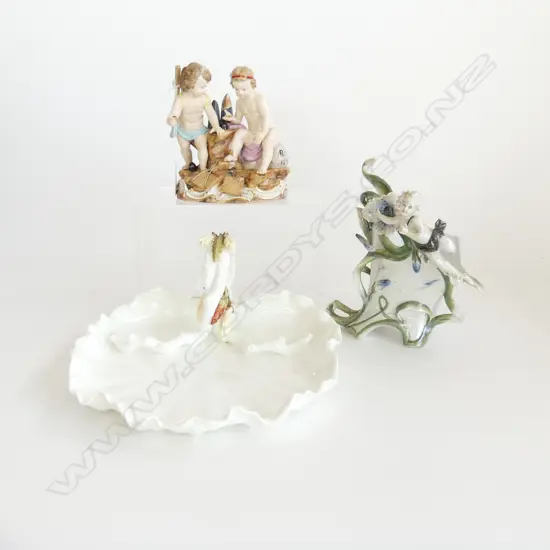 3 PCES ANTIQUE PORCELAIN; SERVING DISH 250mm dia, VASE, MEISSEN CHERUBS (LOSSES)