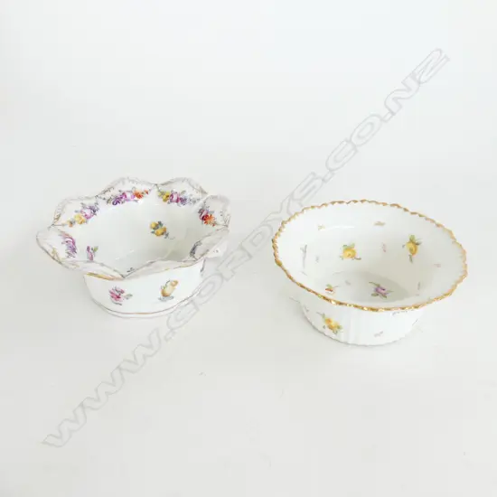 TWO GERMAN PORCELAIN HAND PAINTED FLORAL TRINKET BOWLS DIA. 90mm