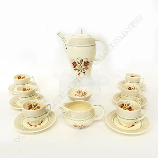 WOODS DECO COFFEE SET SUSIE COOPER STYLE, KESTREL SHAPED TEAPOT 6 C/S MILK SUGAR 