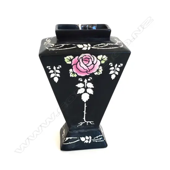 SHELLEY ART NOUVEAU VASE, #C103, BLACK WITH ROSE, SHAPE 777 C.1920'S