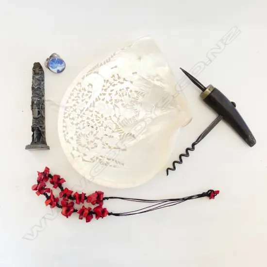 5 PCES; CORK SCREW, DYED RED CORAL? NECKLACE, CARVED MoP SHELL, 925 RING, TOTEM H.105mm