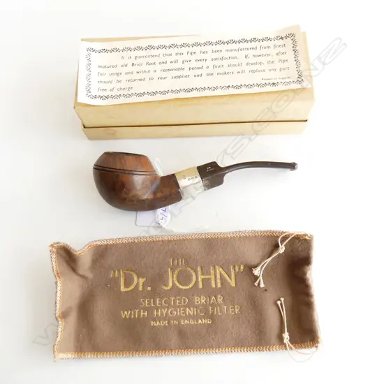 DR. JOHN ENGLAND ANTIQUE BRIAR PIPE WITH STERLING SILVER MOUNT CHESTER HALLMARKS IN DR JOHN BOX WITH FELT BAG