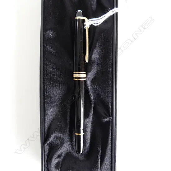 MONT BLANC PEN w. 14CT NIB, BOXED