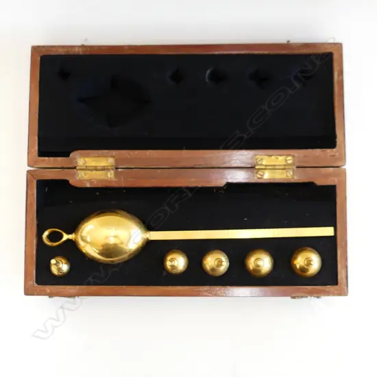 BATES SACCHAROMETER C. BEARD LONDON, CASED L.205mm