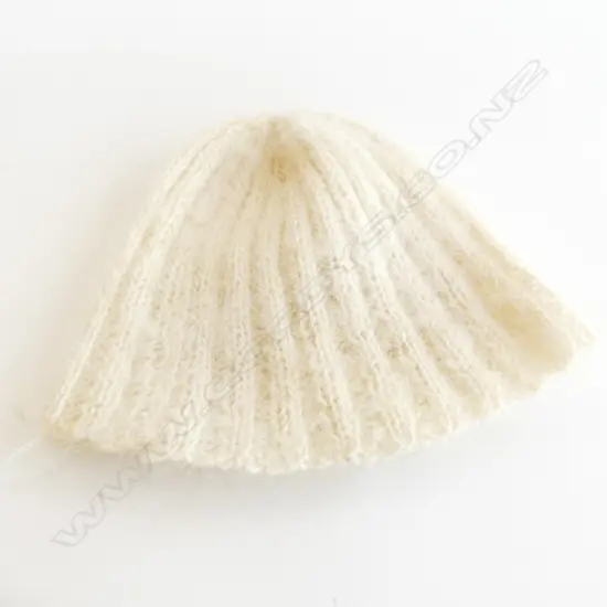 HAND KNITTED WHITE MOHAIR BEANIE