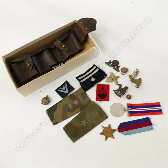ASST. WWII MILITARY ITEMS; 1939-1945 WAR MEDAL & STAR, ETC