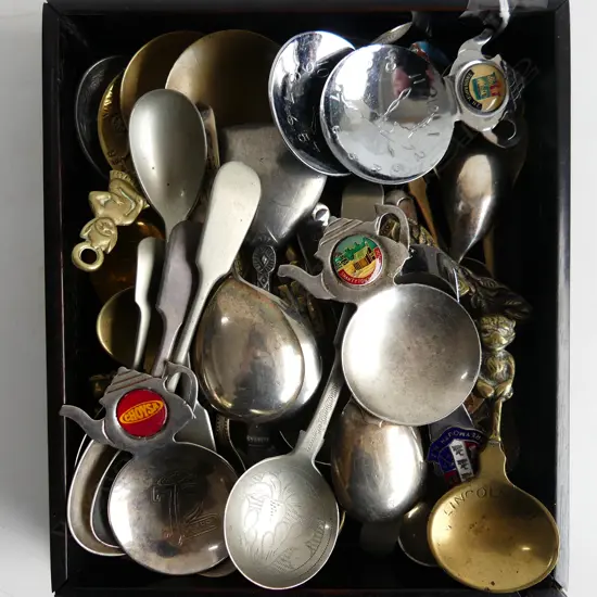 LG COLLECTION OF VINTAGE TEASPOONS & TEA SCOOPS