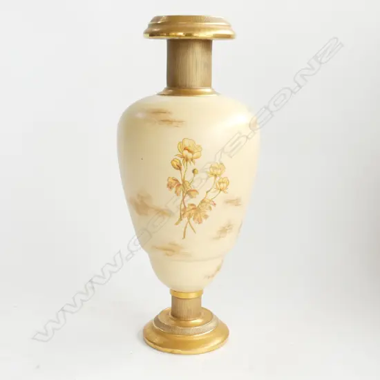 LARGE VASE WITH GILT DECORATION.NO MAKERS MARK. H 35CM