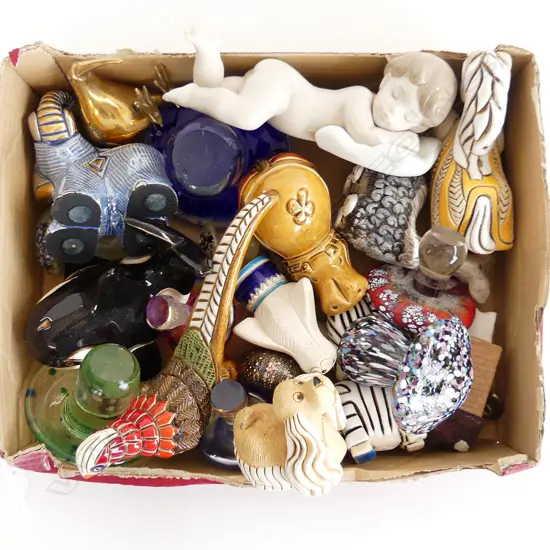 BOX LOT ASST. STUDIO POTTERY ANIMALS, ART GLASS MUSHROOMS, LLADRO BABY #6497 L.170mm ETC