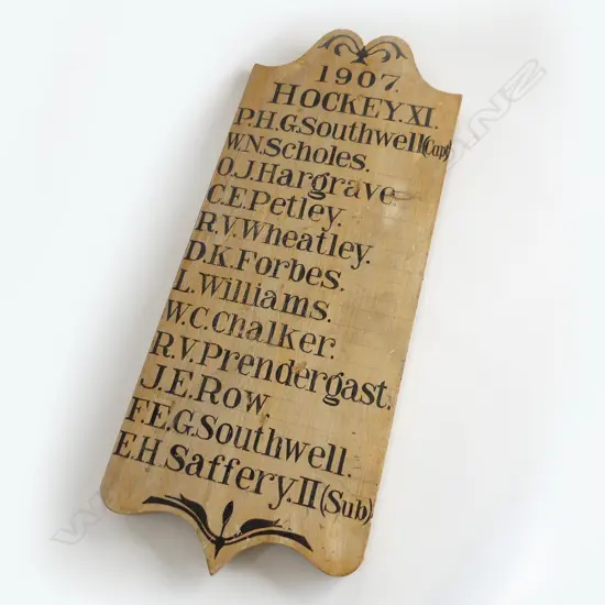 1907 HOCKEY XI SHEILD 655x265mm