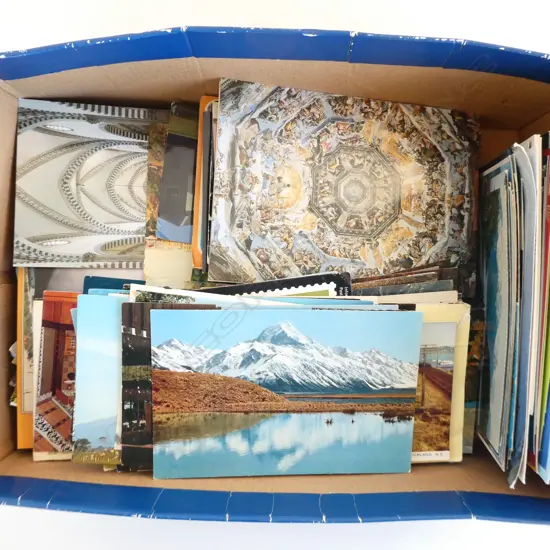 BOX ASST. NZ POSTCARDS