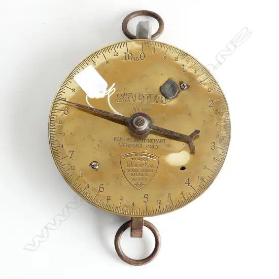 SALTER BRASS FLAT FRONT SPRING BALANCE H.190mm dia