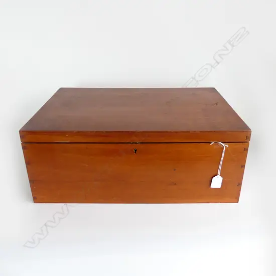 RIMU BOX WITH REMOVEABLE SECTIONED TRAY, 360 X 545 X 210mm