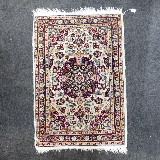 SMALL HAND KNOTTED WOOL PILE INDIAN KASHAN RUG 1000x660mm