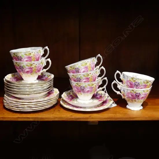 7 ROYAL ALBERT 'SERENA' TRIOS