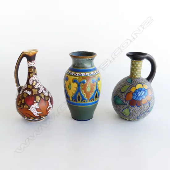 3 PCES GOUDA; 2 JUGS & VASE H.175mm