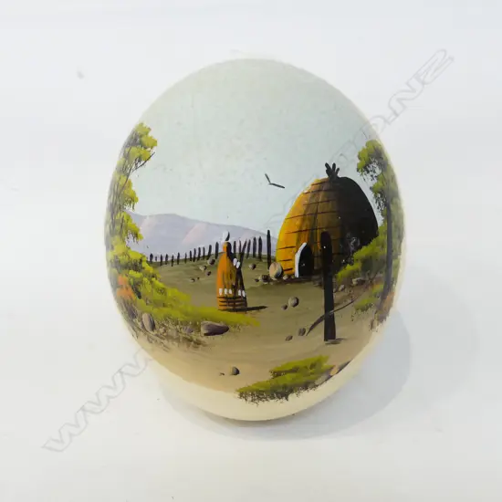 H/PAINTED OSTRICH EGG H.150mm
