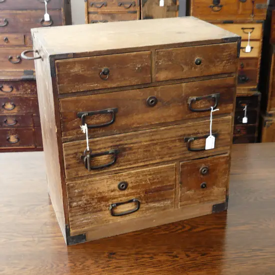 OLD JAPANESE small TANSU COLLECTORS/BEDSIDE CABINET 6 drawer w key H.485mm.