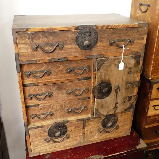 OLD JAPANESE small TANSU COLLECTORS/BEDSIDE CABINET 9 drawer 1 door w key H.605mm.