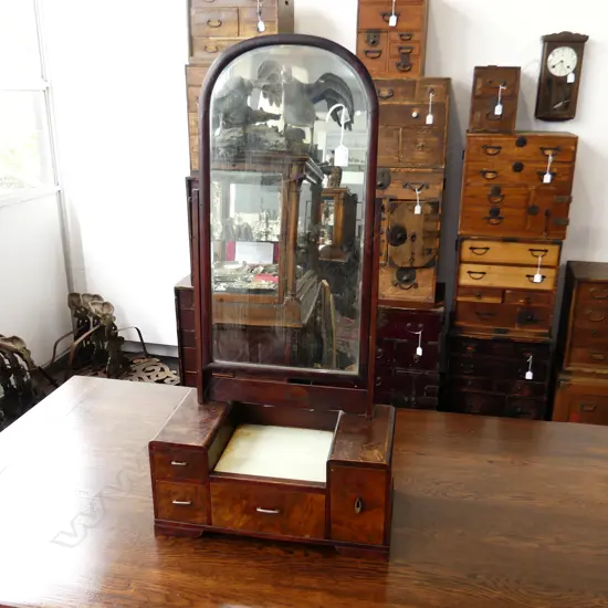 old Japanese  ‘KYODAI’ MIRROR BOX AF H910MM